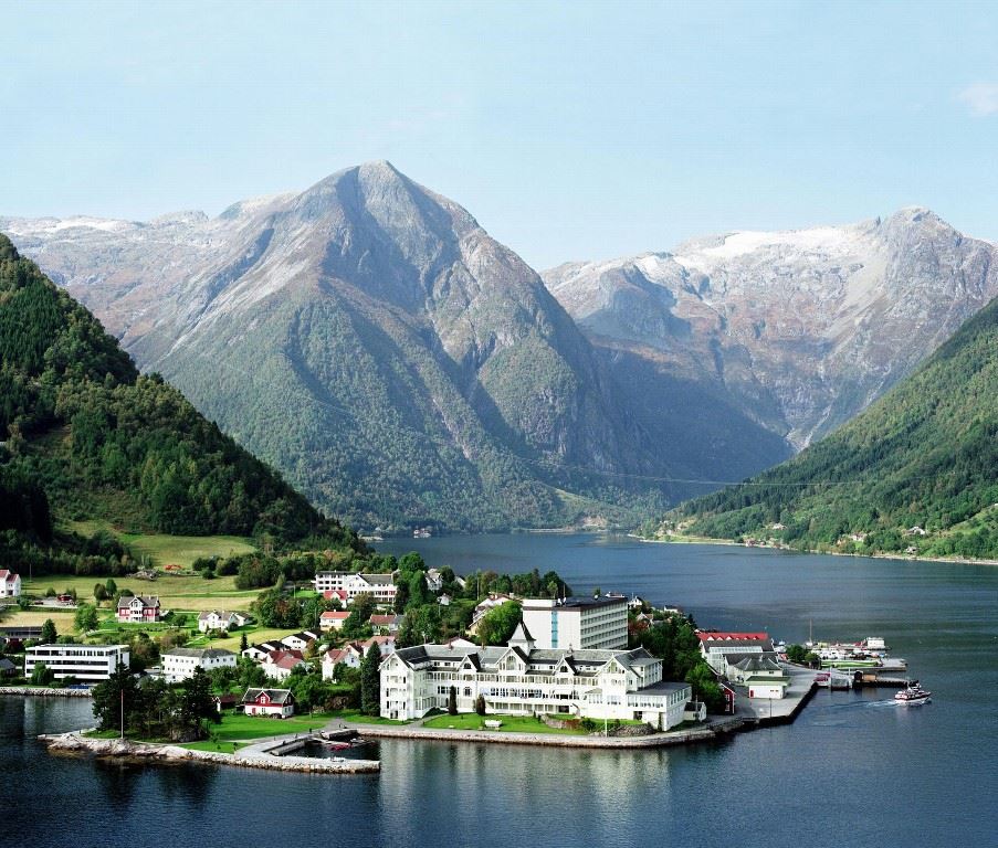 Kviknes Hotel, The Fjords and Trondelag
