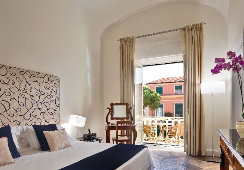 Superior junior suite, Grand Hotel Excelsior Vittoria, Sorrento