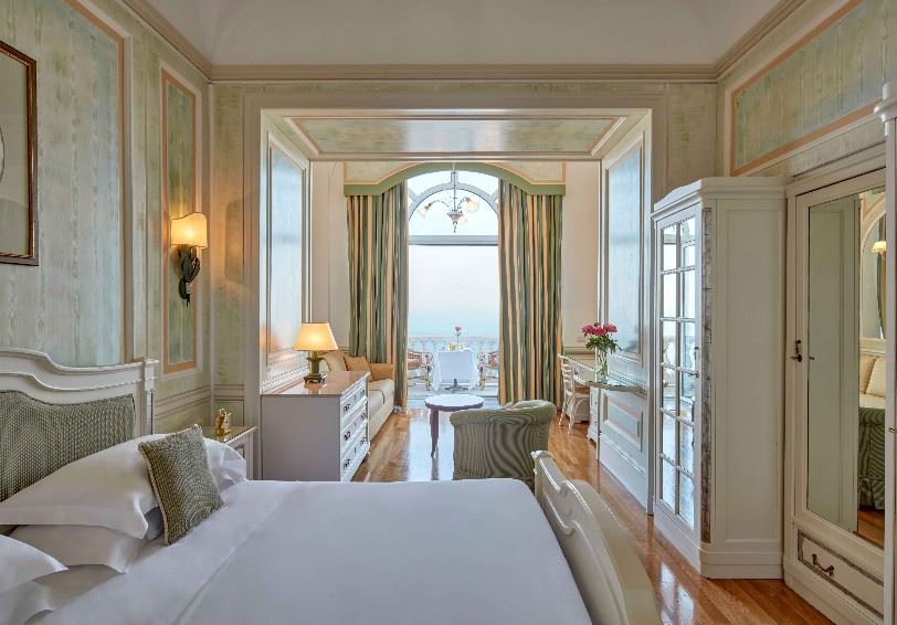 Deluxe room, Grand Hotel Excelsior Vittoria, Sorrento
