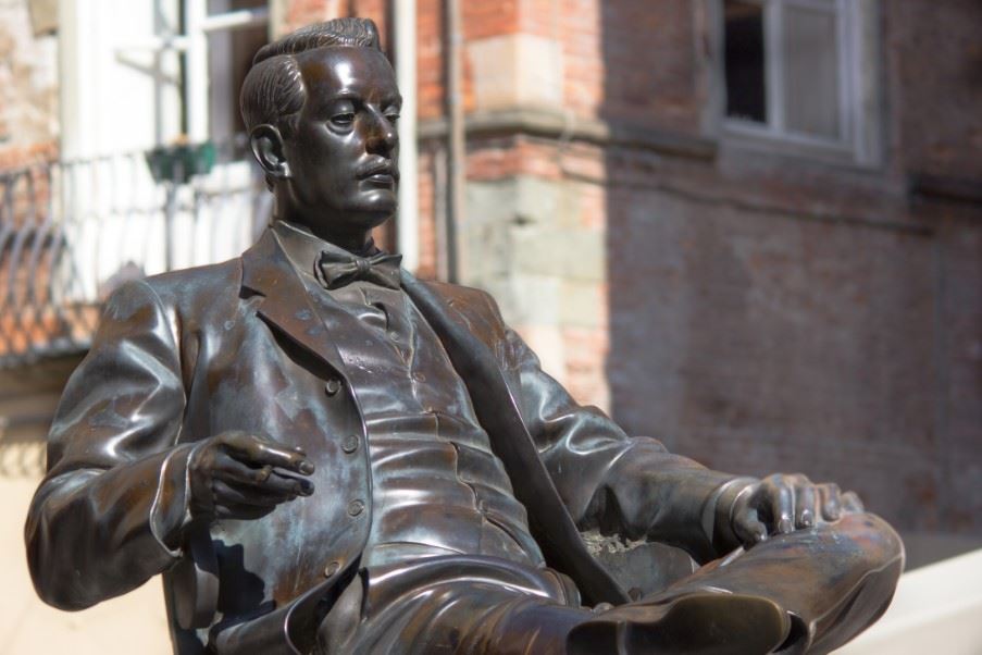 Statue of Giacomo Puccini in Lucca, Tuscany
