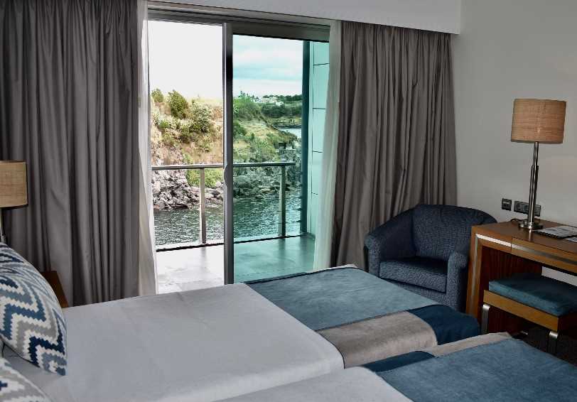 Standard room with balcony and ocean view, Do Caracol Hotel, Terceira