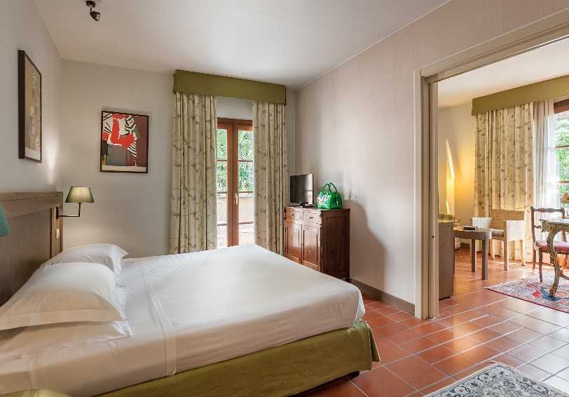 Suite, Villasanpaolo Spa Resort Hotel, San Gimignano, Italy