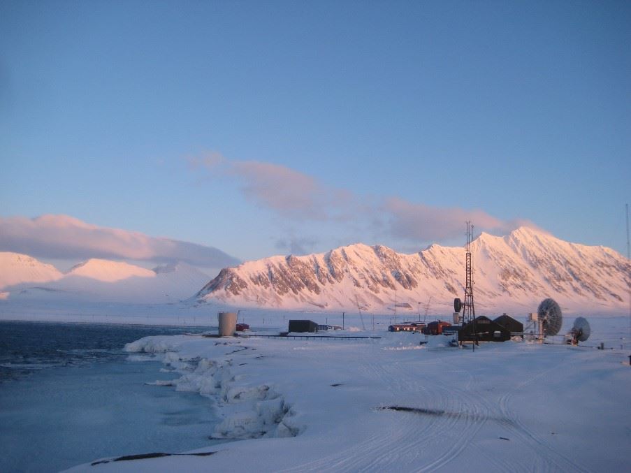 Isfjord Radio Adventure Hotel at Cape Linné