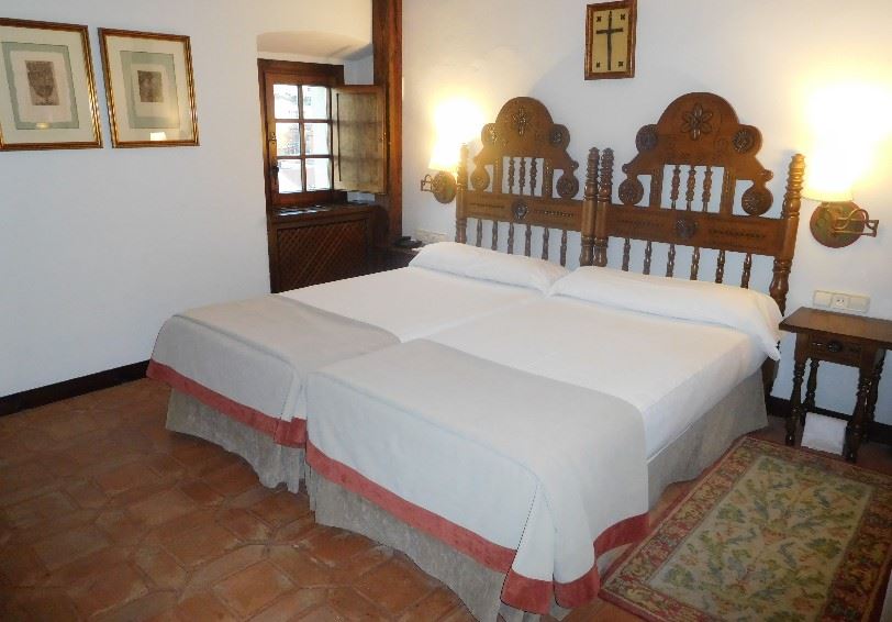 Superior room, Parador de Plasencia, Extremadura