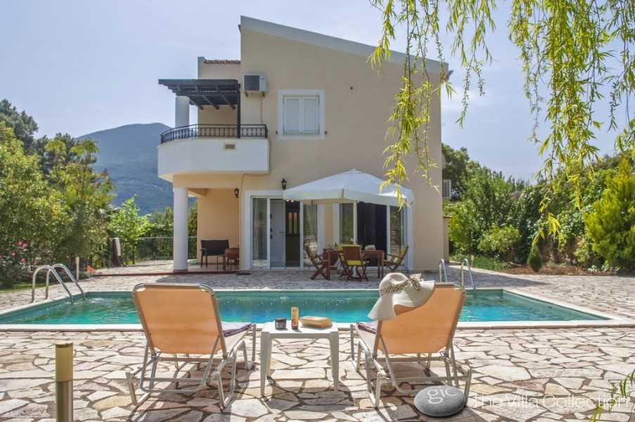 Villa Melissani, Karavomilos