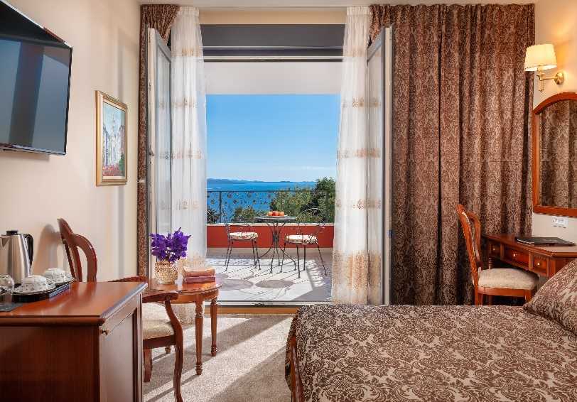 Superior Room with balcony and inland or pool view