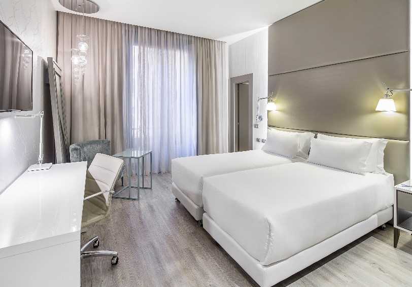 Superior room, NH Milano Touring Hotel