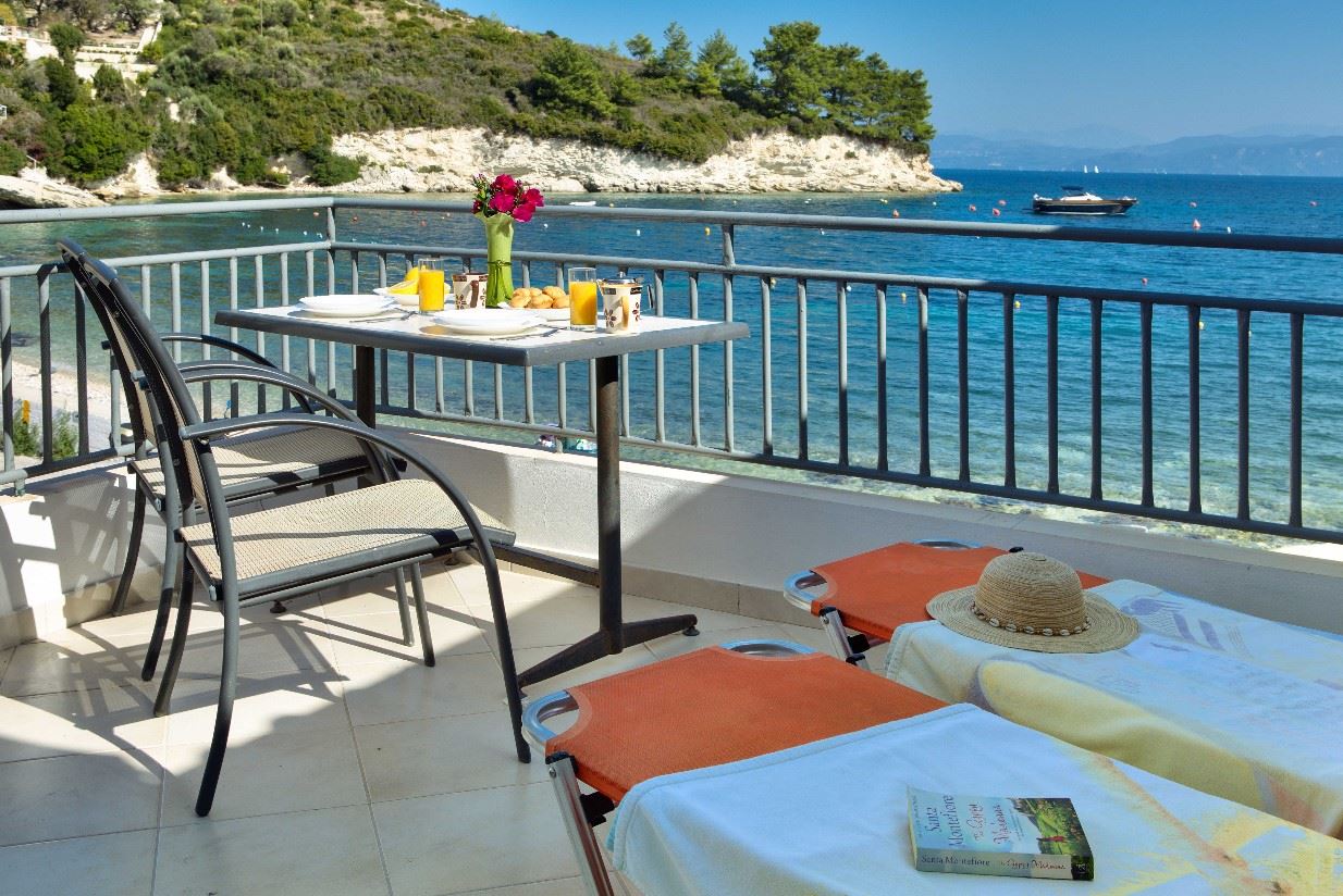 Loggos Waterfront Apartment, Paxos Sunvil.co.uk