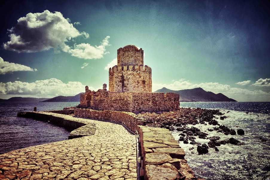 Bourtzi tower, Methoni