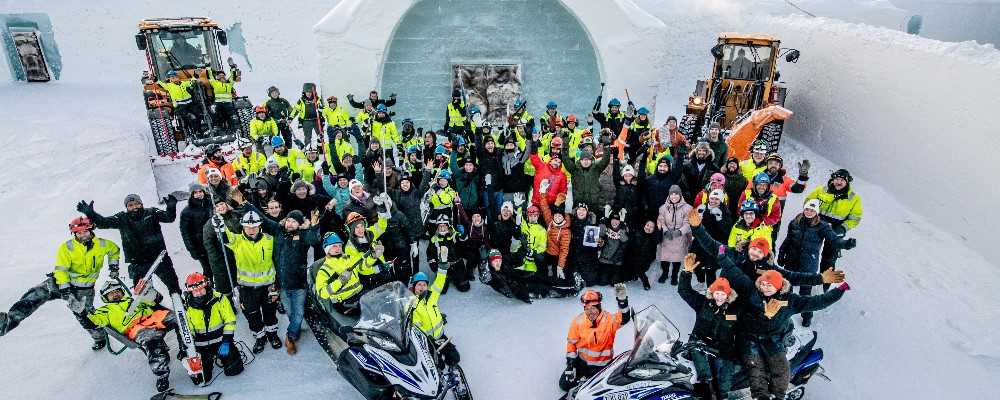 Constructing the ICEHOTEL, Swedish Lapland