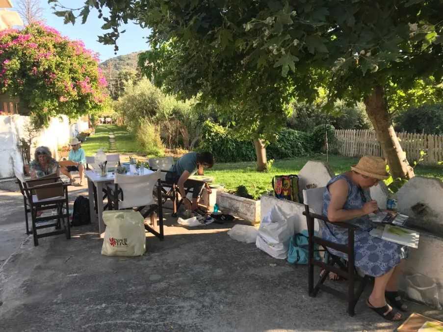 Group painting, Crete