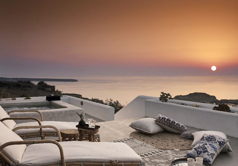 Deluxe Sunset Suite, Santo Maris Oia, Santorini