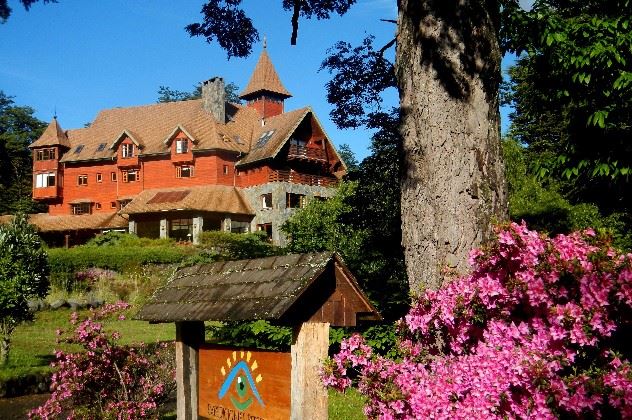 Petrohue Lodge, Southern Lake District, Chile