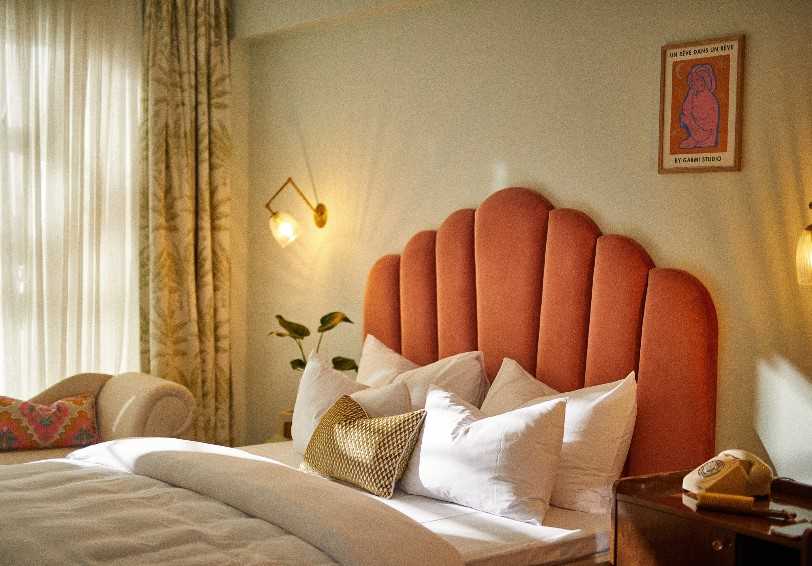 Petite Room