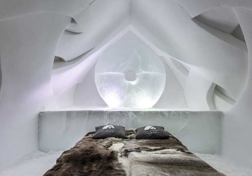 Snow Suite, Arctic Snowhotel and Glass Igloos, Rovaniemi