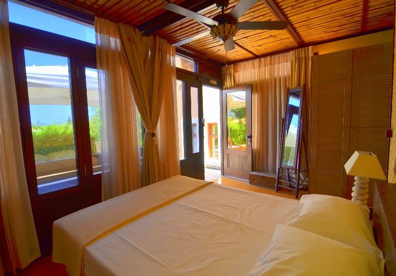 Bamboo suites, Rastoni Hotel, Aegina, Greece