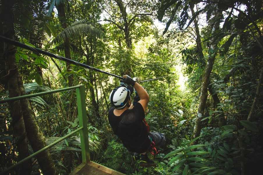 Zip-lining, Arenal
