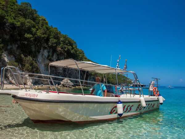 Glass bottom boat trip around Sivota