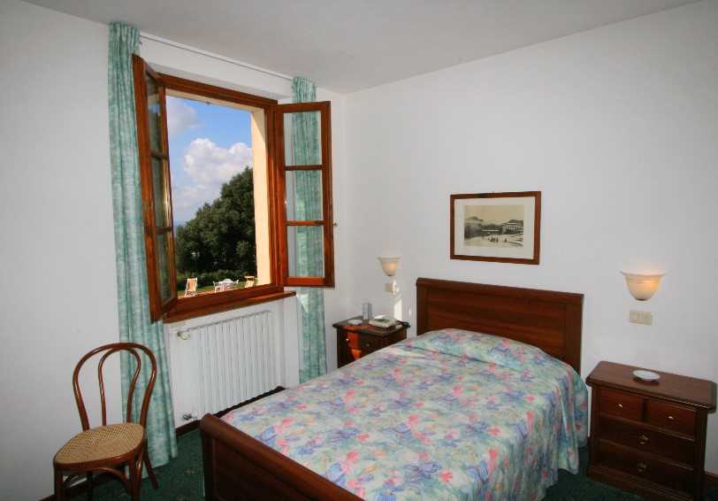 Single room, Villa Nencini, Volterra, Tuscany, Italy