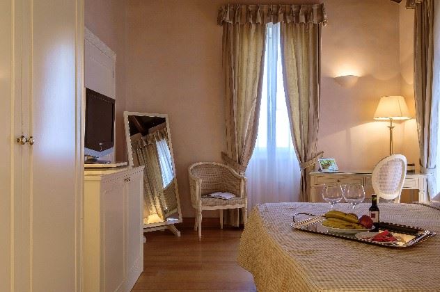 Deluxe room, Siorra Vittoria Boutique Hotel, Corfu Town, Corfu