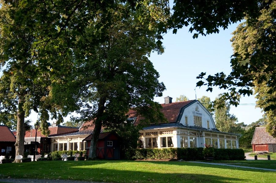 Uto Vardshus, Stockholm and surrounding countryside