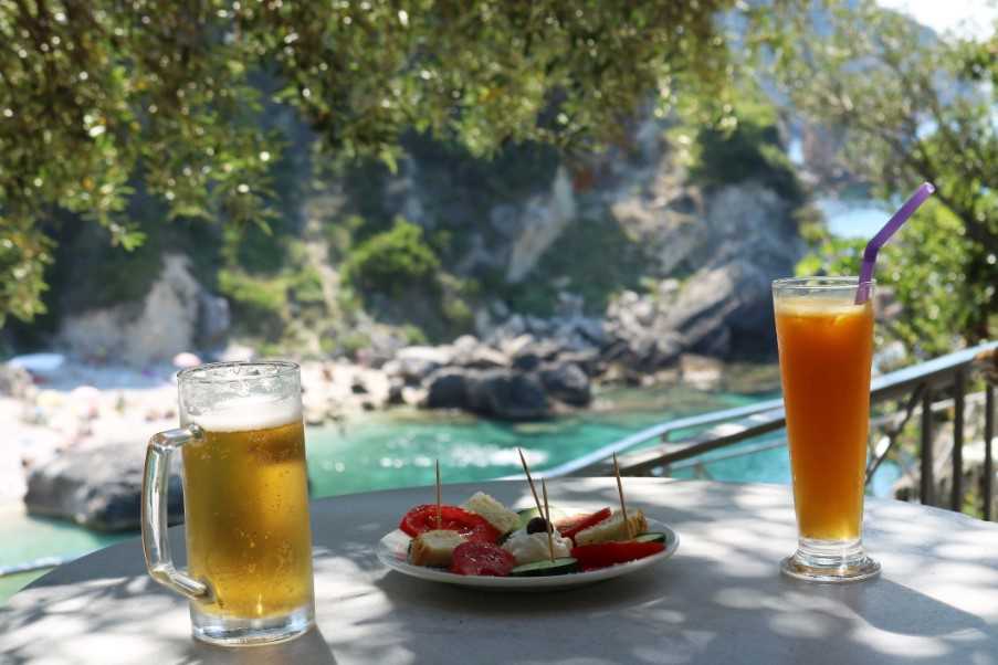 Time for lunch overlooking the beach