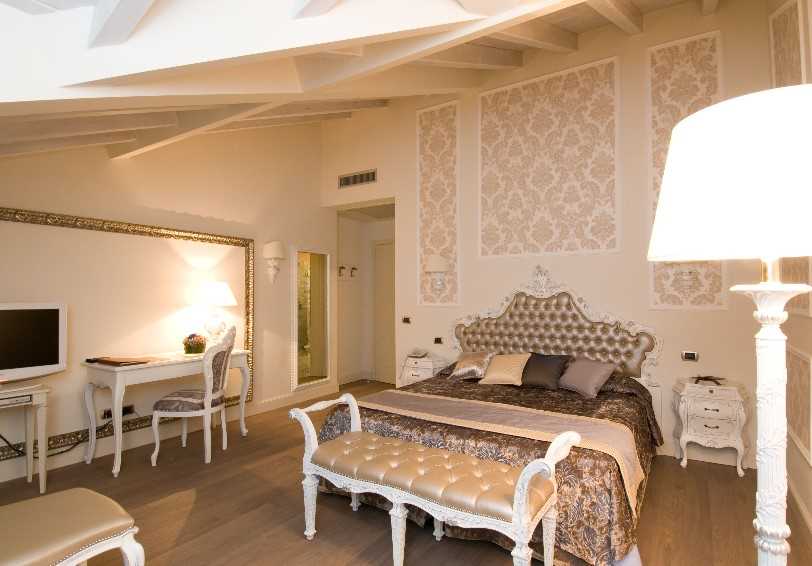 La Loggia Junior Suite, Villa del Sogno, Lake Garda, Italy
