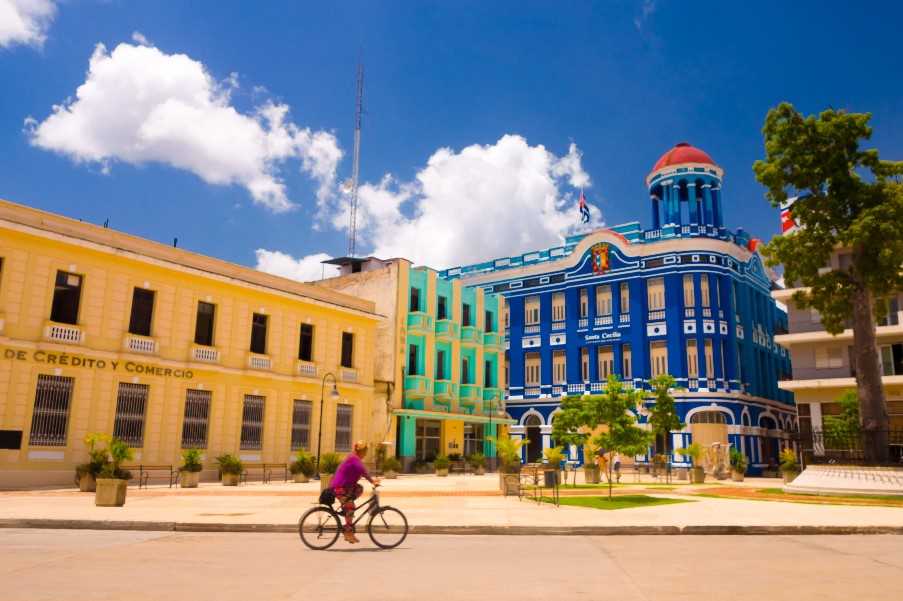 City tour by bike