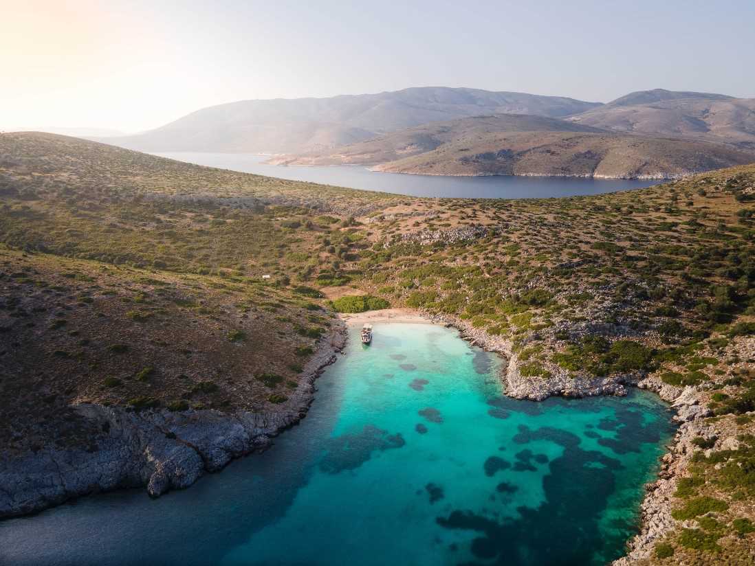 Sarakiniko Island