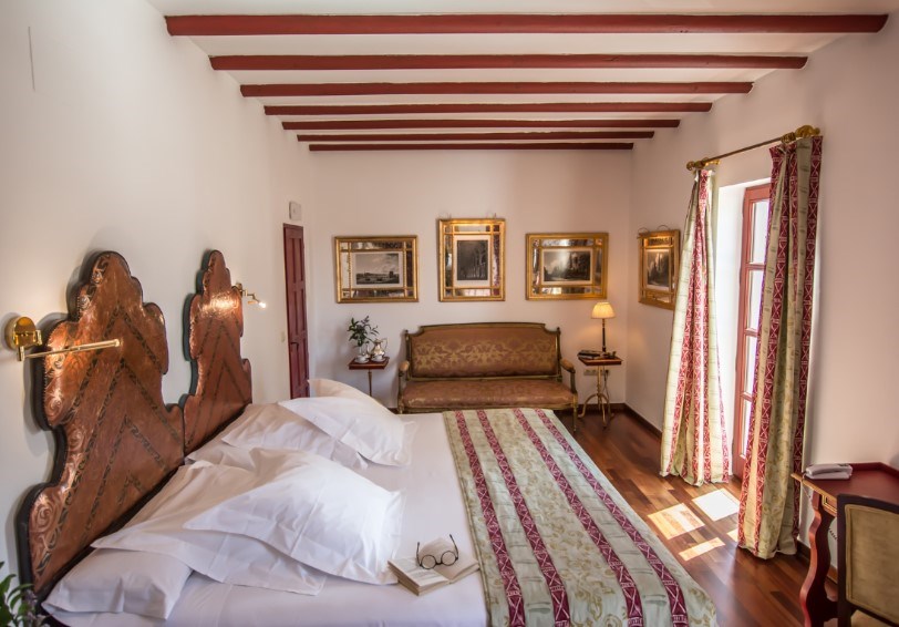 Classic Room, Las Casas de la Juderia, Cordoba, Andalucia