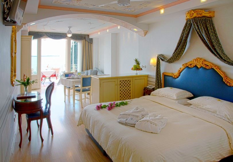 Suite Deluxe, Villa Florida Suites and Suite Apartments, Lake Garda, Italy