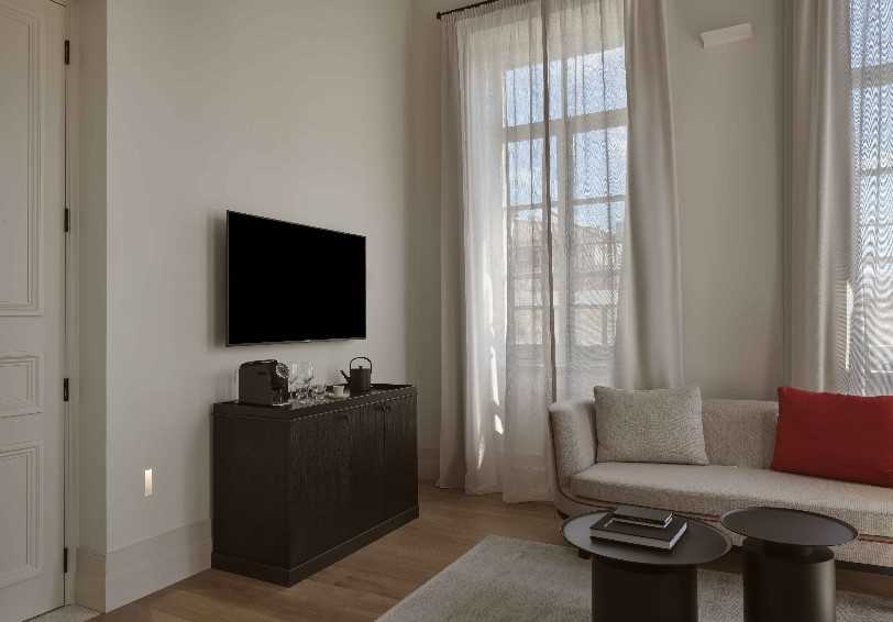 Luxe & Sweet One Bedroom Suite