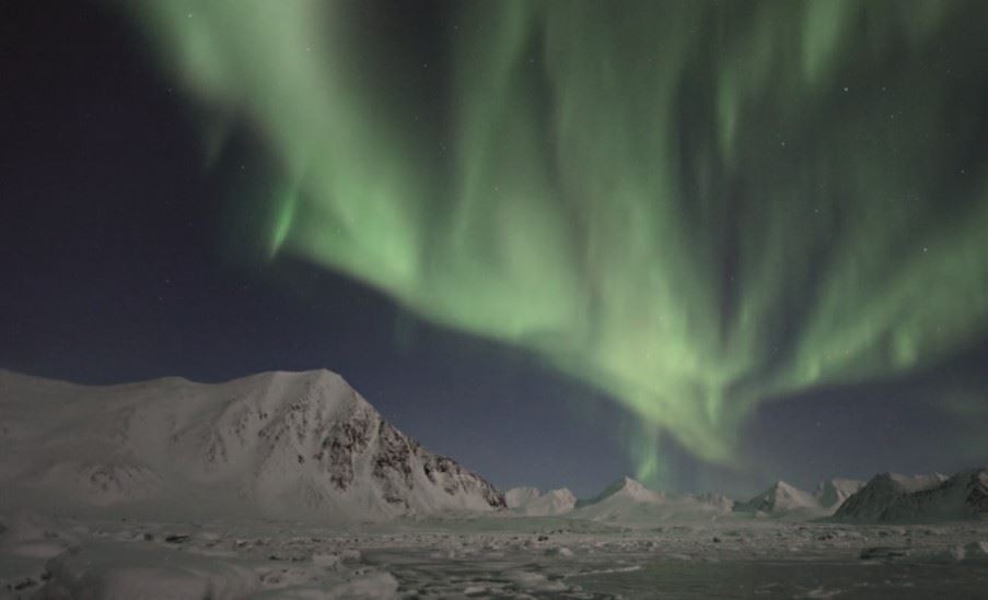 Northern Lights above the Svalbard mountains