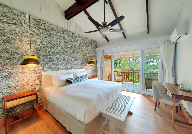  Motmot Balcony Suite