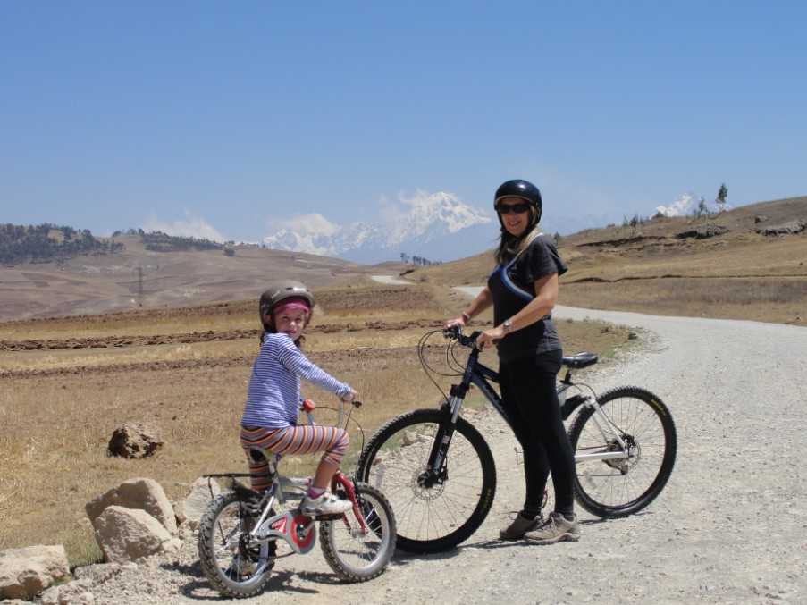 Rose and daughter Emily in Peru