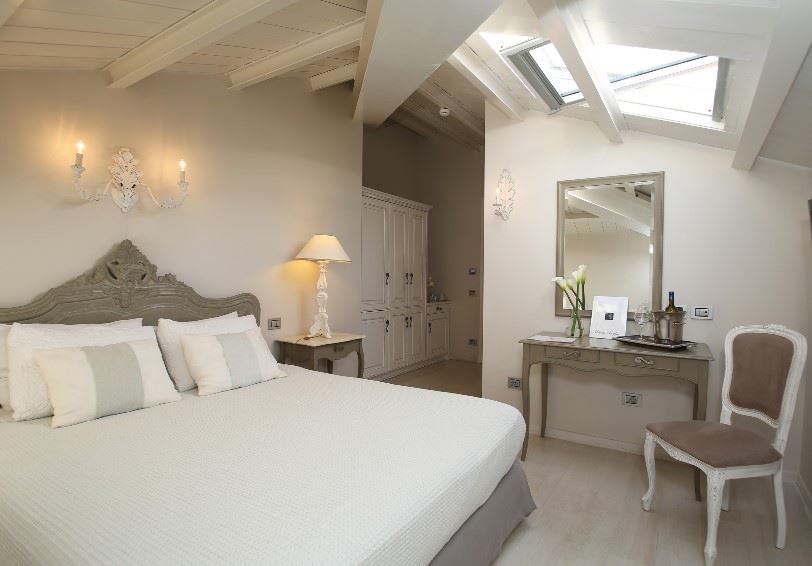 Attic Room, Micra Anglia Hotel, Andros