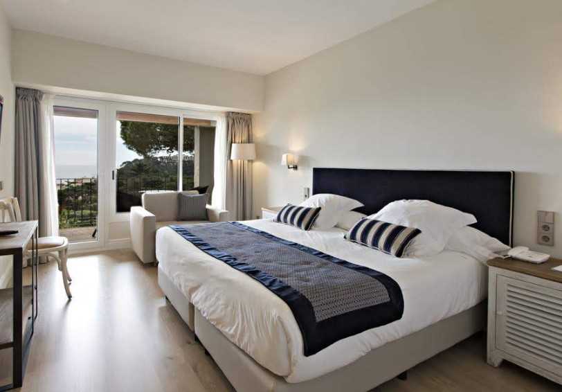 Double Room with terrace/balcony and garden view