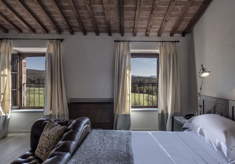 Prestige room, Castel Monastero, Castelnuovo Berardenga, Tuscany, Italy