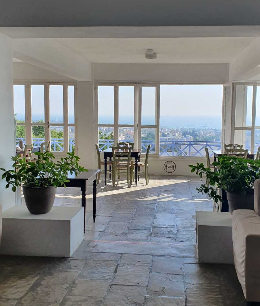 Dining area and lounge