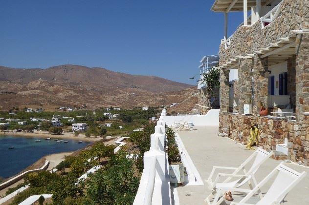 Niovi Studios, Livadi, Serifos