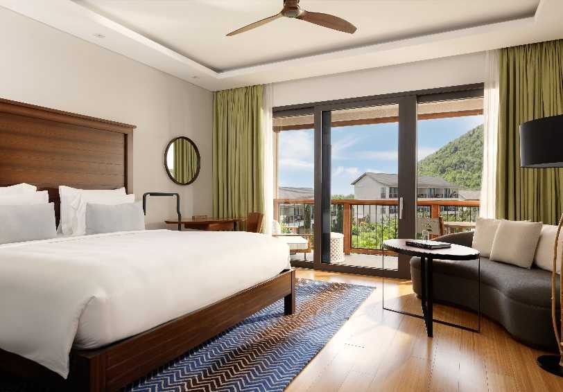 Premium Mountain View Room