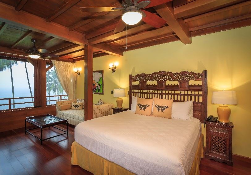 Luxury room, Playa Cativo Lodge, Piedras Blancas National Park