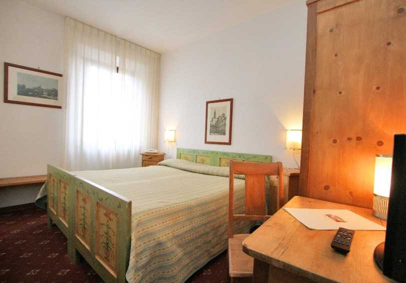 Standard room, Villa Nencini, Volterra, Tuscany, Italy