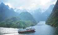 The Fjords and the Lofoten Islands by Hurtigruten