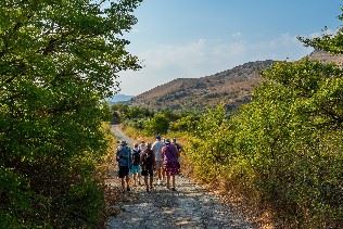 Walking on Lemnos