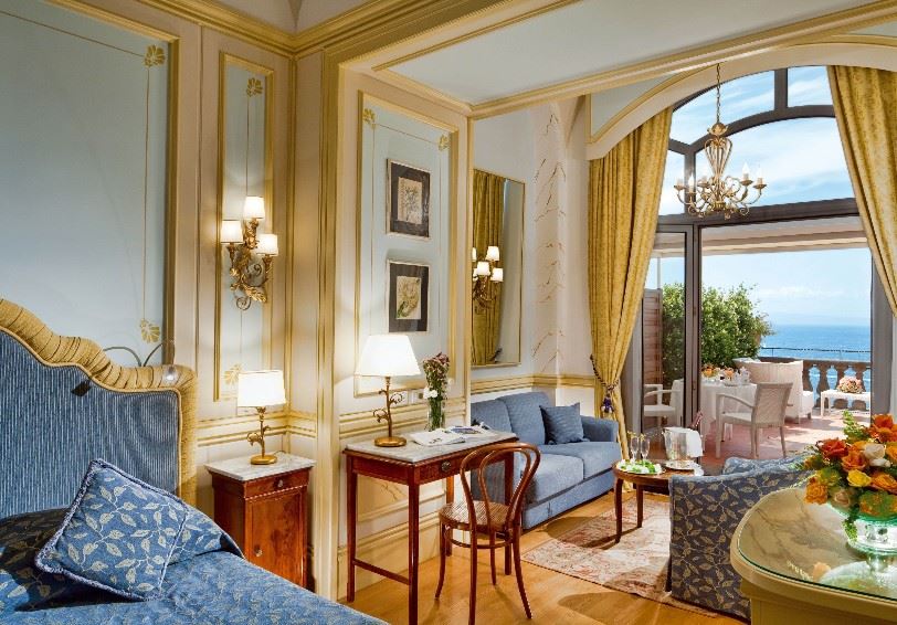 Deluxe junior suite, Grand Hotel Excelsior Vittoria, Sorrento