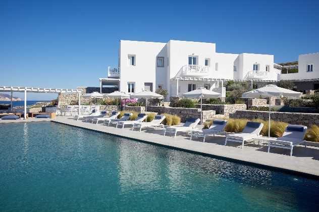 Milos Breeze Hotel, Pollonia
