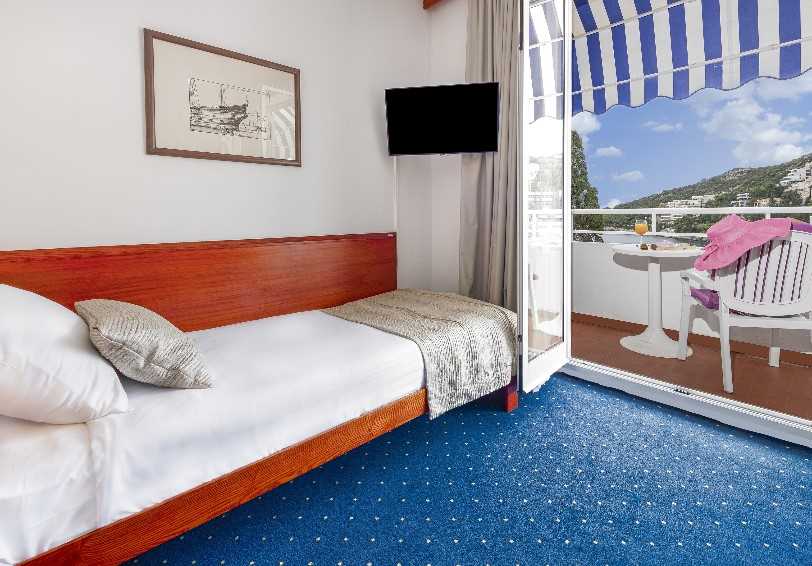 Standard Single Room