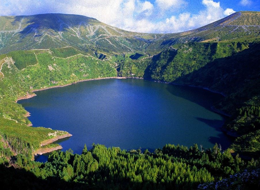 Crater lake, Flores