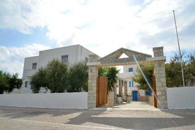 Glaronisia Hotel, Pollonia, Milos